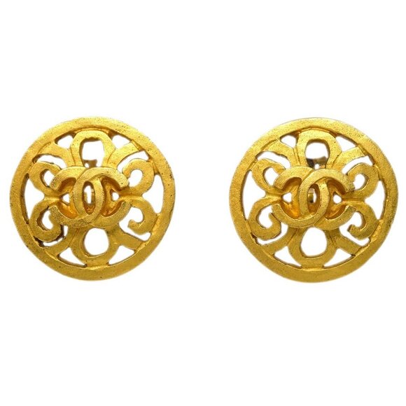 Chanel CC Button Earrings Clip-On Gold - Picture 1 of 4